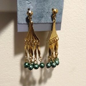 Women's  Stylish Polished Gold-tone Fringe Design Beaded Drop Dangle Earrings
